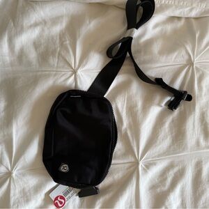 lululemon athletica Men’s Black Compact Crossbody Pouch